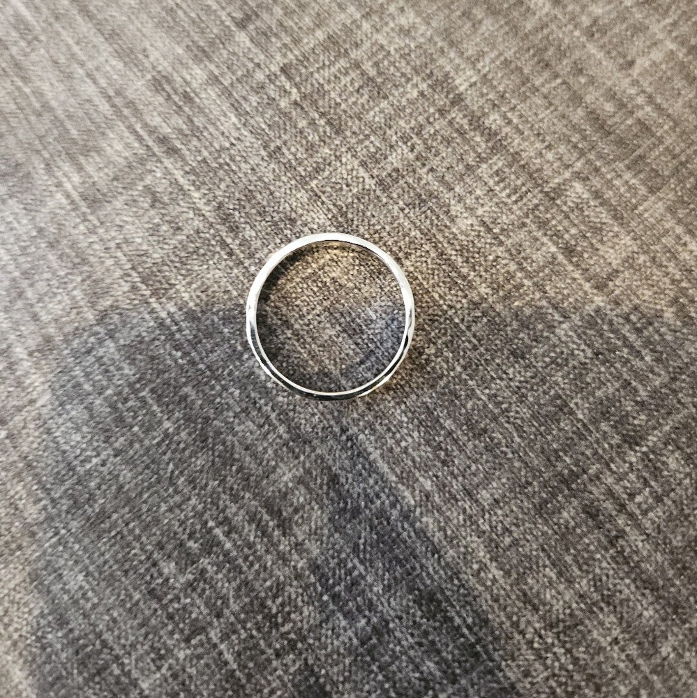 Authentic Gucci 18k white gold ring size 6 - Picture 11 of 13